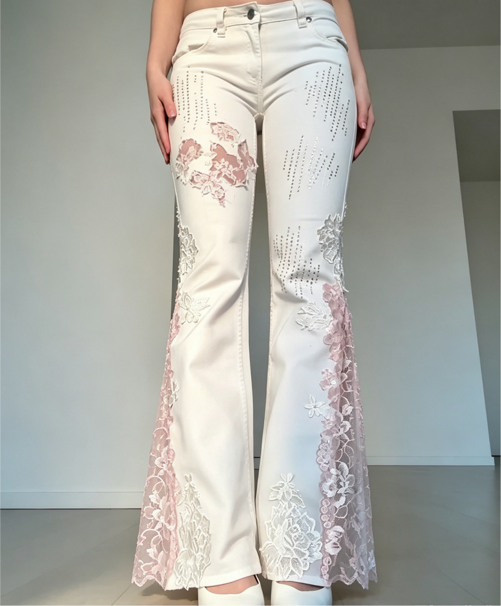 Lace Trim Flare Jeans（White 3.0）