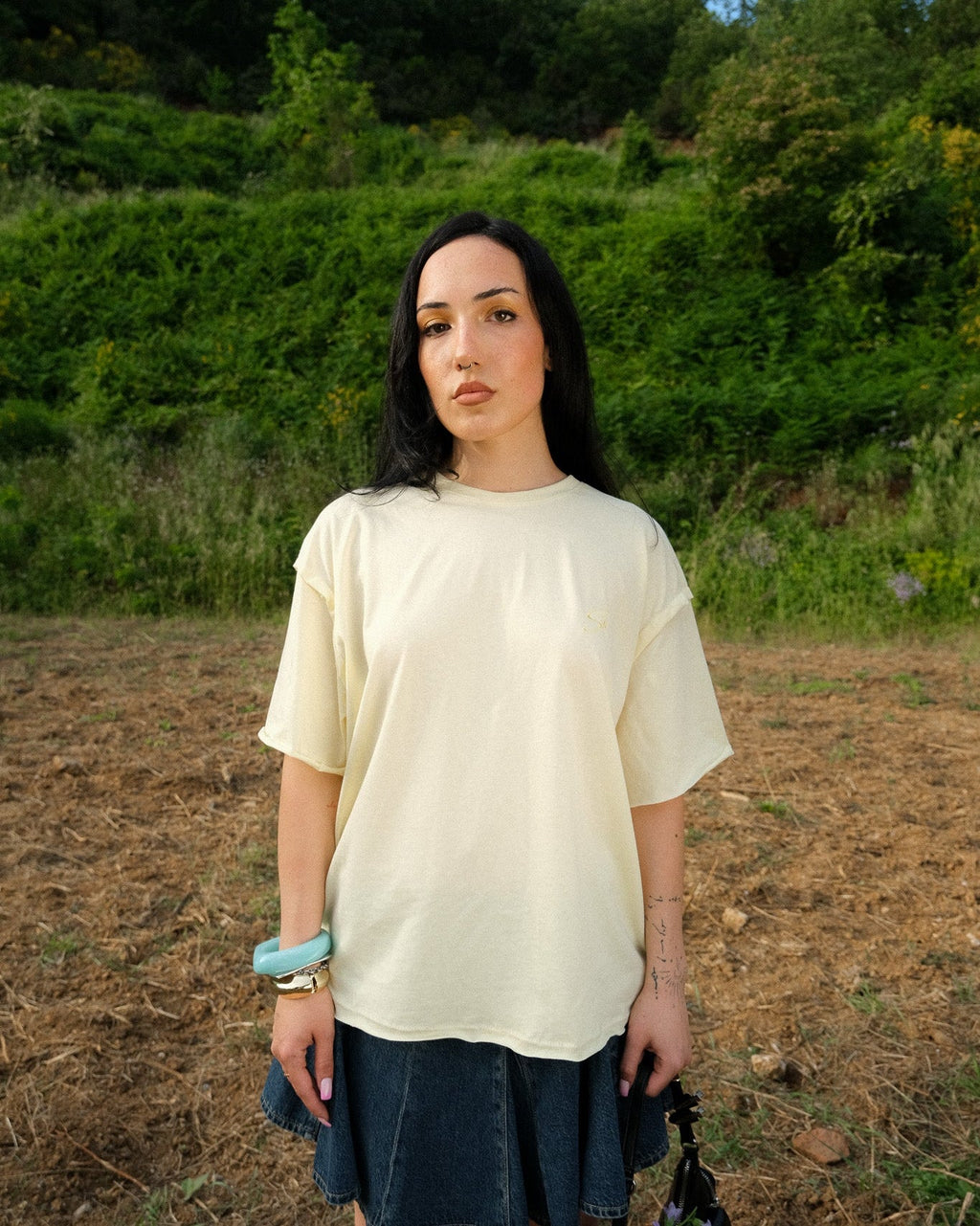 Kelebek Sırt Detaylı T-Shirt