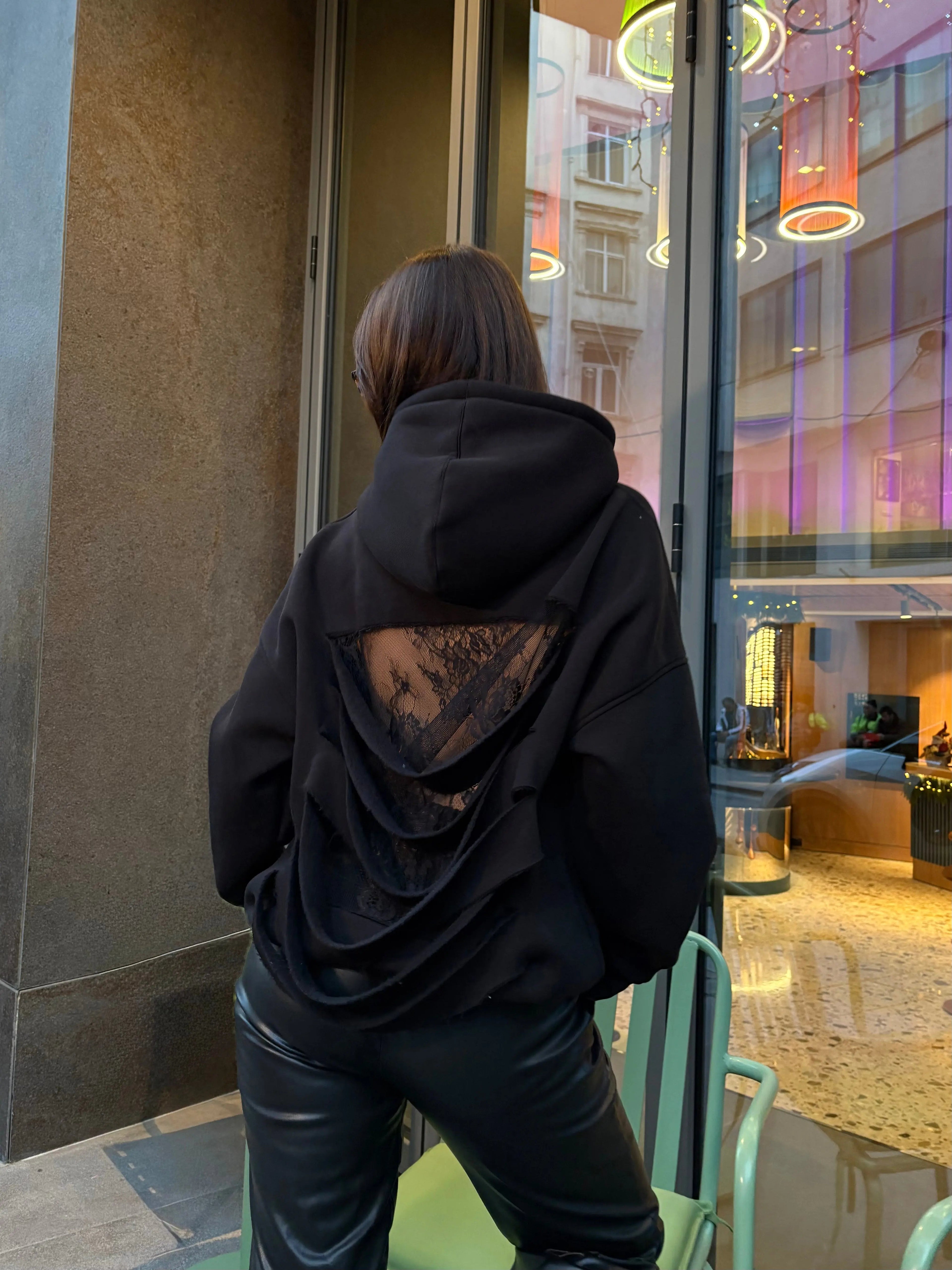 BACK CUT DANTEL HOODİE