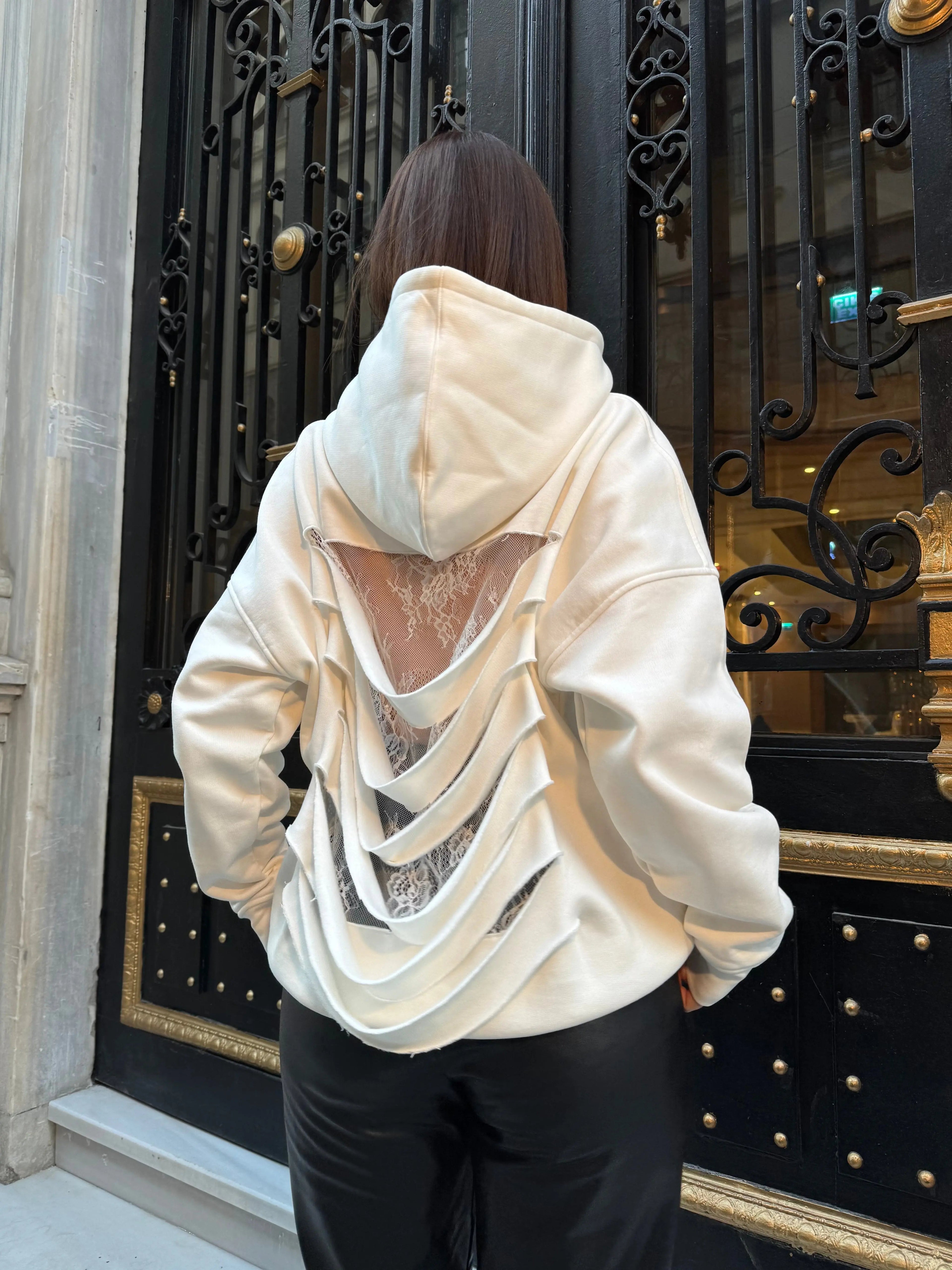 BACK CUT DANTEL HOODİE