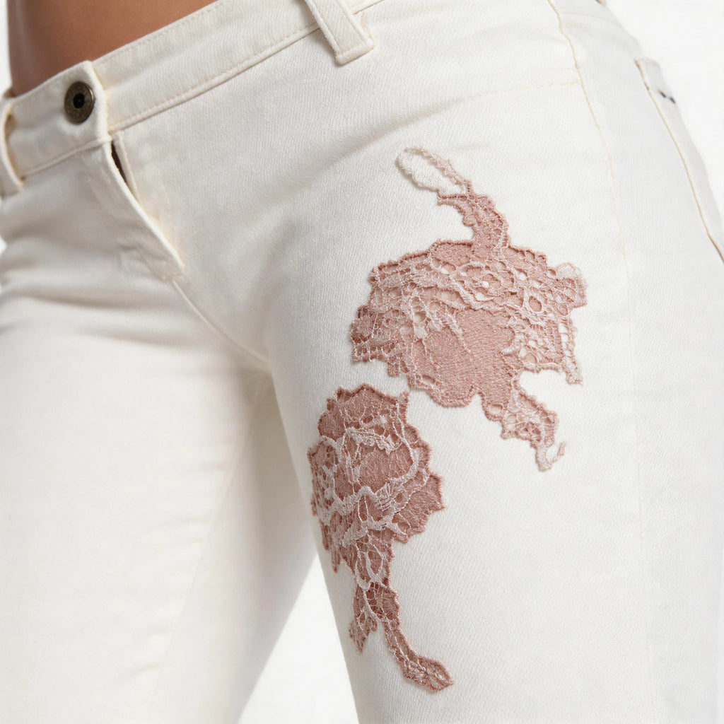 Lace Trim Flare Jeans（White）